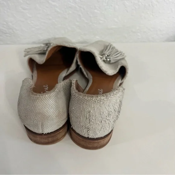 Diba True Neat Freak Women’s Tassel Loafers Size 7.5M Beige Leather Upper - Picture 5 of 8